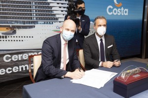 costa-toscana-handover-signature