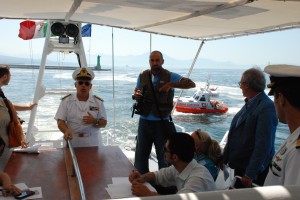 picone a bordo motovedetta picone a bordo motovedetta