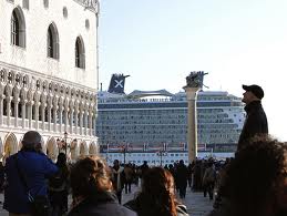 venezia,passaggio grandi navi chandris venezia,passaggio grandi navi chandris