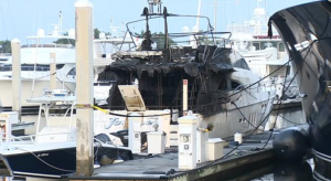 YACHT NUOVO INCENDIATO 24 APRILE 2015 YACHT NUOVO INCENDIATO 24 APRILE 2015
