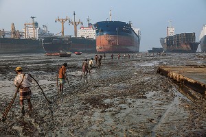 CIMITERI DI NAVI DA DEMOLIRE CIMITERI DI NAVI DA DEMOLIRE