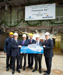 norwegian joy cerimonia taglio lamiera norwegian joy cerimonia taglio lamiera