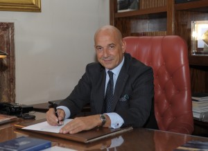 grimaldi-e-scrivania grimaldi-e-scrivania