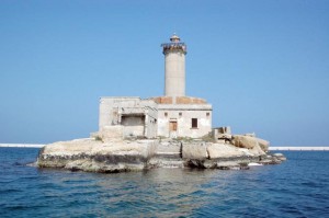 faro-porto-di-brindisi