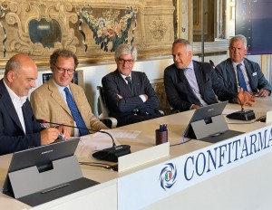 firma-convenzione-_-sisto_ubertini_mattioli_mosconi_errigo firma-convenzione-_-sisto_ubertini_mattioli_mosconi_errigo