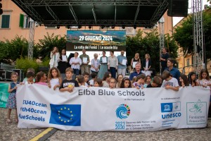 fond-acqua-dellelba-scuole-blu_2 fond-acqua-dellelba-scuole-blu_2
